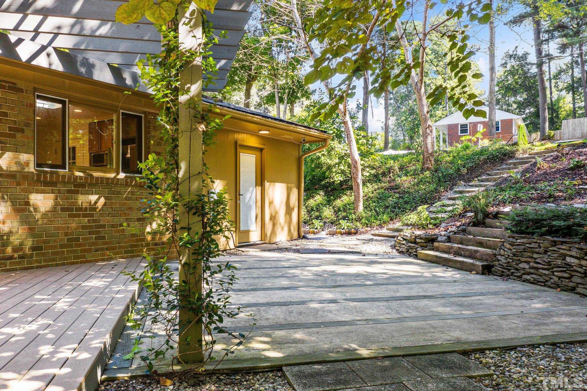 4211 Juniper Street Raleigh, NC 27612 - Photo 7 of 30