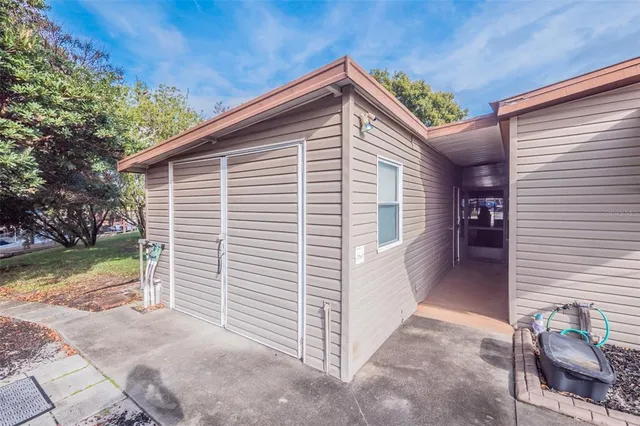 $389,947 | 34205 Island Drive, Leesburg, FL 34788