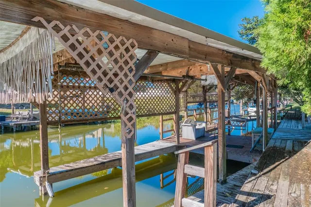 $389,947 | 34205 Island Drive, Leesburg, FL 34788