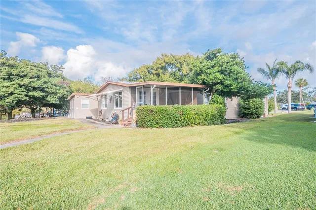 $389,947 | 34205 Island Drive, Leesburg, FL 34788