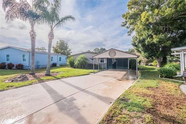 $389,947 | 34205 Island Drive, Leesburg, FL 34788