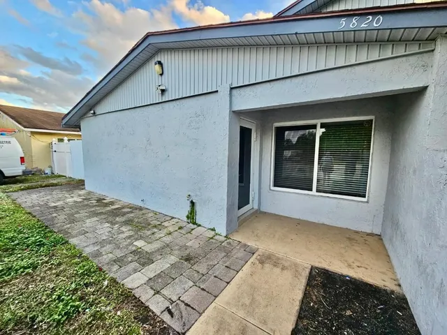 $2,800 | 5820 Albert Road, West Palm Beach, FL 33415