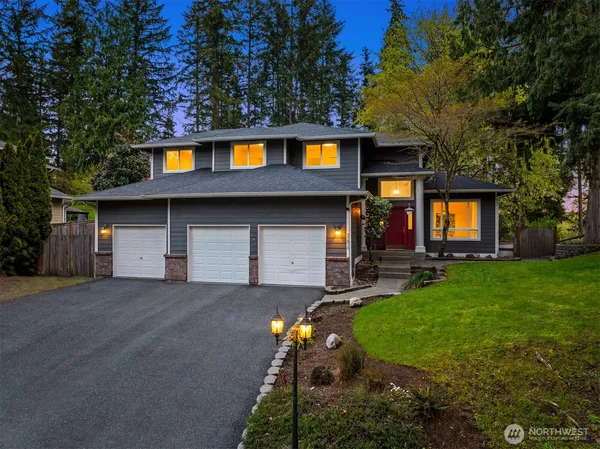 $1,385,000 | 27815 Northeast 30th Street, Redmond, WA 98053