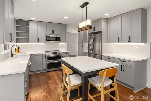 $1,385,000 | 27815 Northeast 30th Street, Redmond, WA 98053