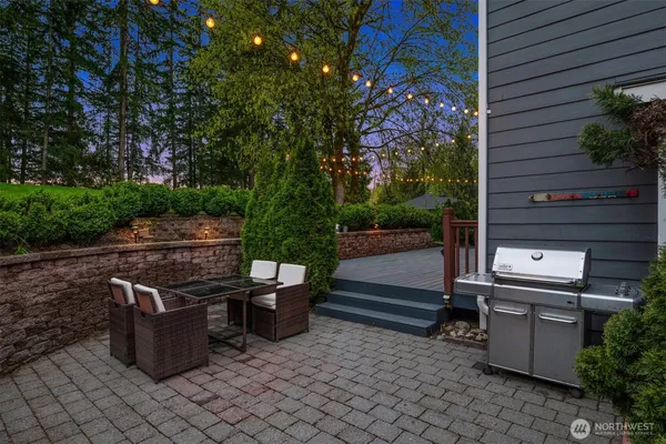 $1,385,000 | 27815 Northeast 30th Street, Redmond, WA 98053