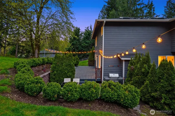 $1,385,000 | 27815 Northeast 30th Street, Redmond, WA 98053