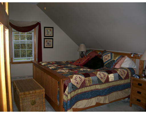 104 Springdale Road Westfield, MA 01085 - Photo 8 of 8 Gallery Image 8