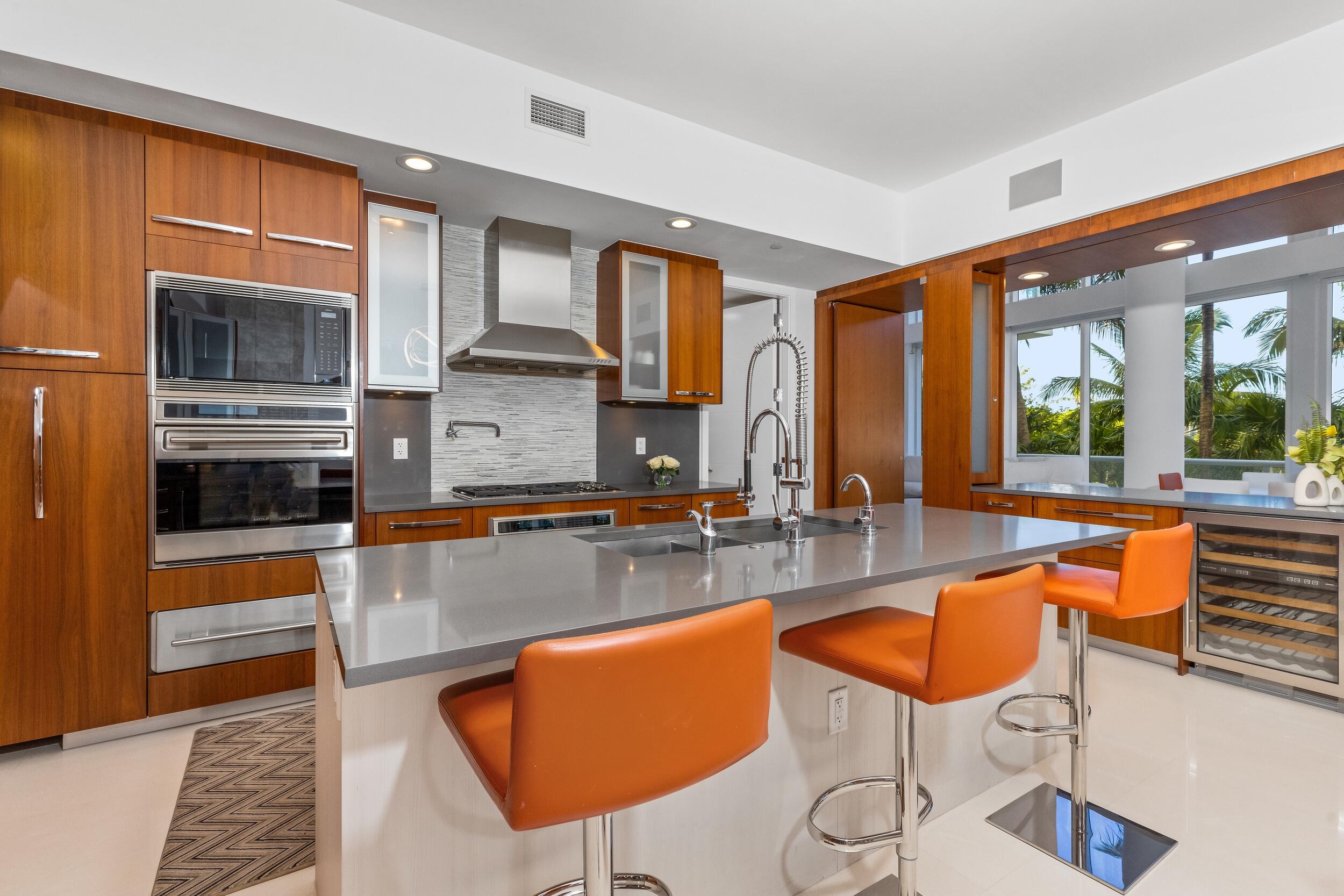 1000 South Ocean Boulevard, Unit 110 Boca Raton, FL 33432 - Photo 17 of 61 Kitchen