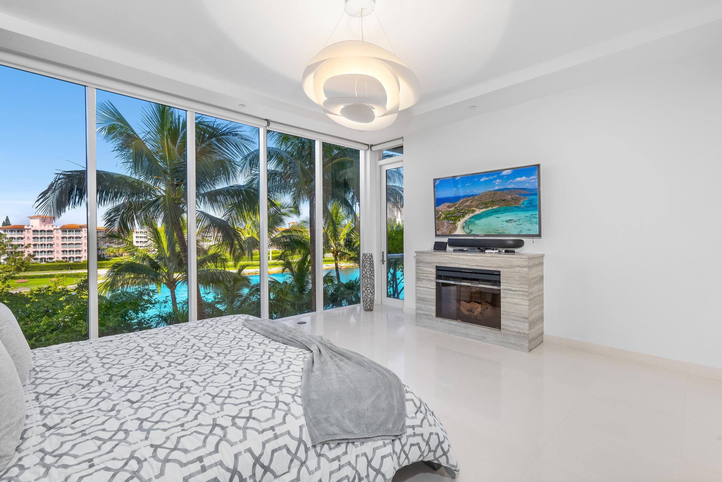 1000 South Ocean Boulevard, Unit 110 Boca Raton, FL 33432 - Photo 26 of 61 Primary bedroom