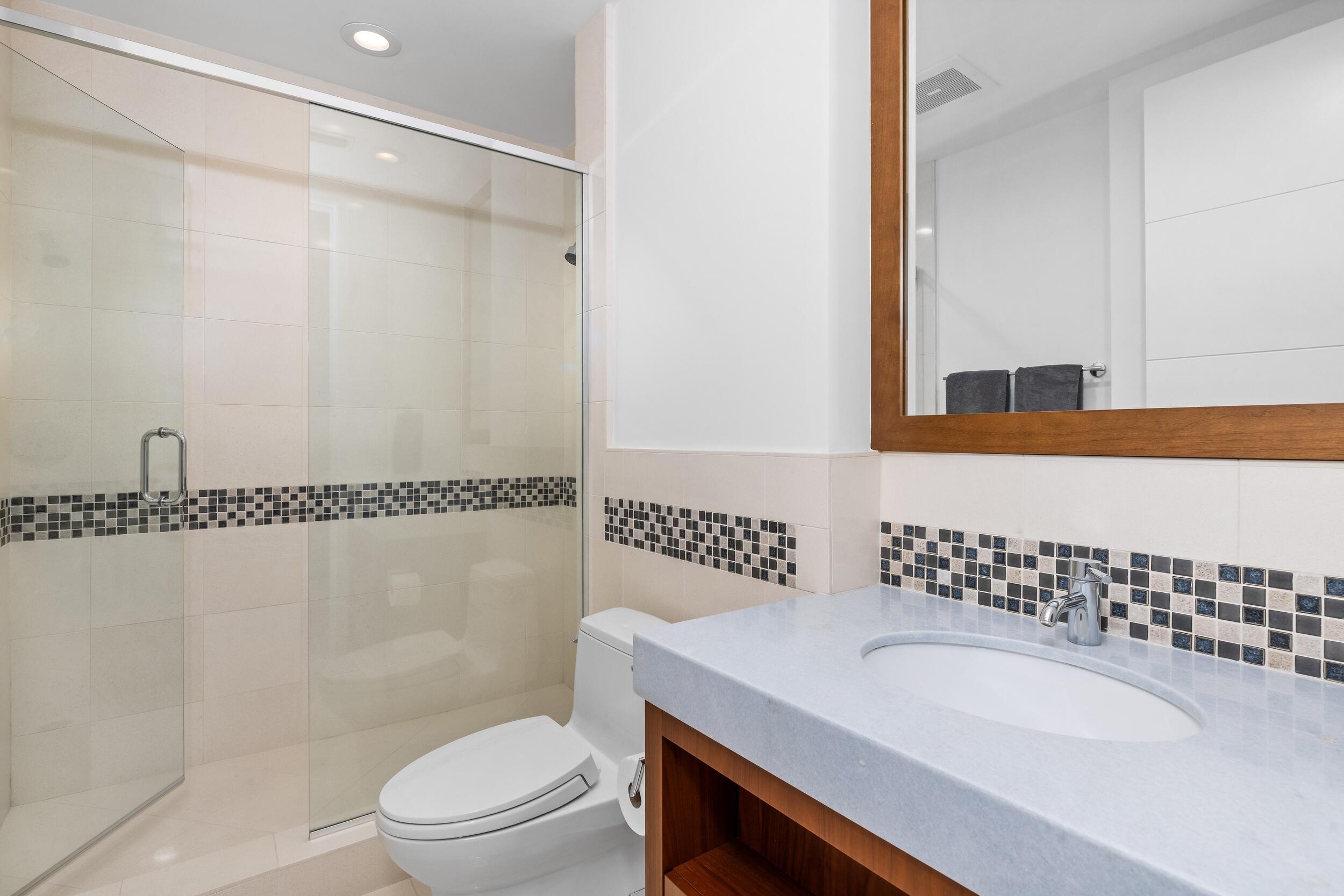 1000 South Ocean Boulevard, Unit 110 Boca Raton, FL 33432 - Photo 34 of 61 Guest bedroom