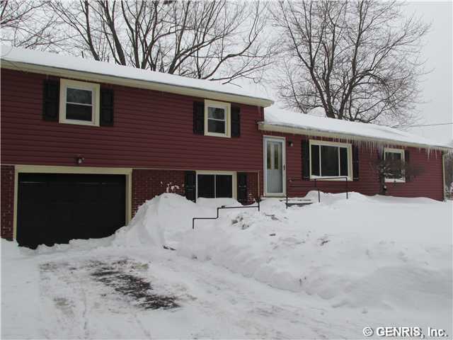 5925 State Rte 21 Williamson, NY 14589 - Photo 1 of 1 Exterior Front WELCOME HOME!