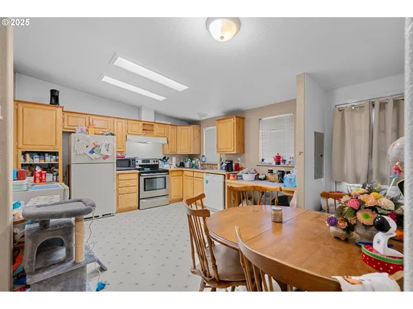 $449,500 | 1675 Northwest 11th Street, Hermiston, OR 97838