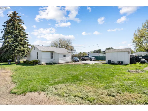 $449,500 | 1675 Northwest 11th Street, Hermiston, OR 97838