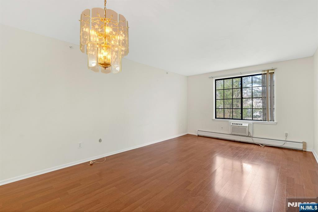 1419 Faulkner Court Mahwah, NJ 07430 - Photo 8 of 18 an empty room with windows