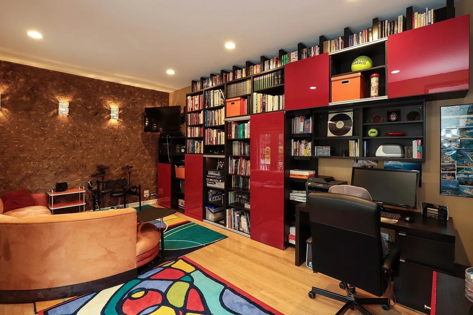 1122 Estate Lane Lake Forest, IL 60045 - Photo 12 of 26 a room with musical instruments