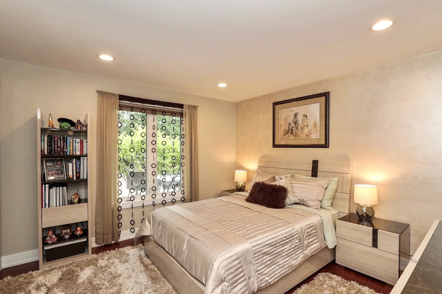 1122 Estate Lane Lake Forest, IL 60045 - Photo 17 of 26 a bedroom with a bed and a large window