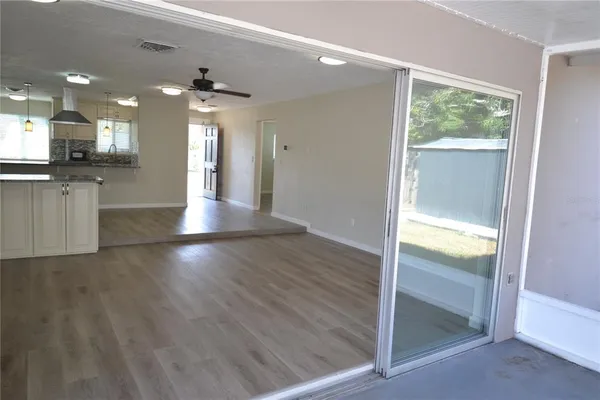 $2,500 | 746 Barbara Street, Palm Harbor, FL 34684