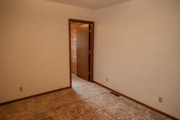 $169,000 | 223 West 10th Street, Fairmont, MN 56031