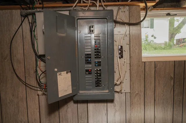 $169,000 | 223 West 10th Street, Fairmont, MN 56031