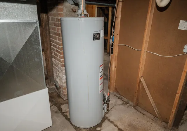 $169,000 | 223 West 10th Street, Fairmont, MN 56031