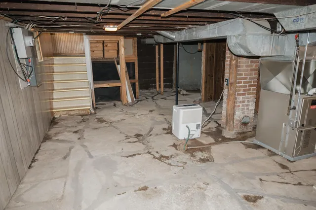 $169,000 | 223 West 10th Street, Fairmont, MN 56031