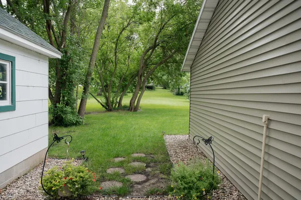 $169,000 | 223 West 10th Street, Fairmont, MN 56031