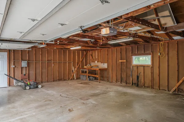 $169,000 | 223 West 10th Street, Fairmont, MN 56031