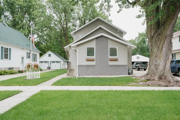$169,000 | 223 West 10th Street, Fairmont, MN 56031