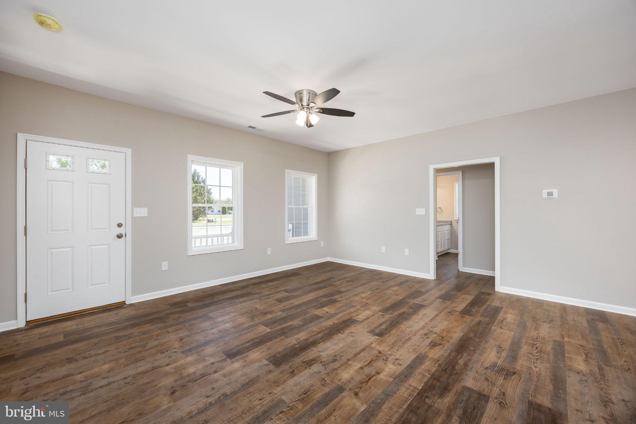 14949 Shiloh Church Road Laurel, DE 19956 - Photo 6 of 32 Spacious room with natural light.
