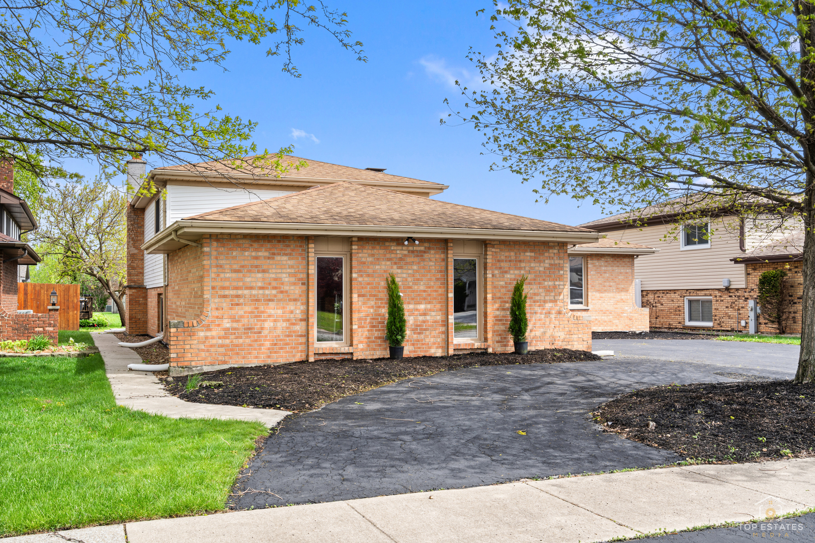 3312 192nd Place Lansing, IL 60438 - Photo 3 of 44
