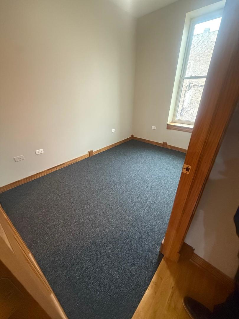 1756 West 35th Street, Unit 2R Chicago, IL 60609 - Photo 11 of 14 a view of room