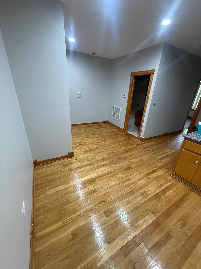 1756 West 35th Street, Unit 2R Chicago, IL 60609 - Photo 7 of 14 a view of empty room