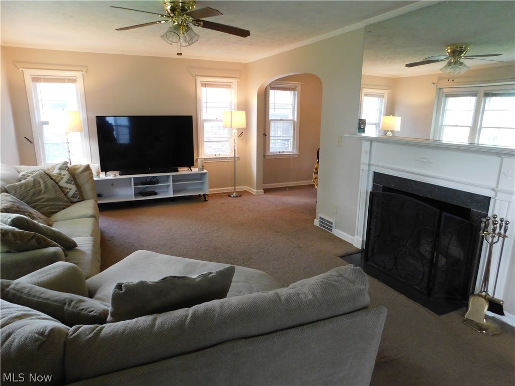 3714 Bainbridge Road Cleveland Heights, OH 44118 - Photo 2 of 28