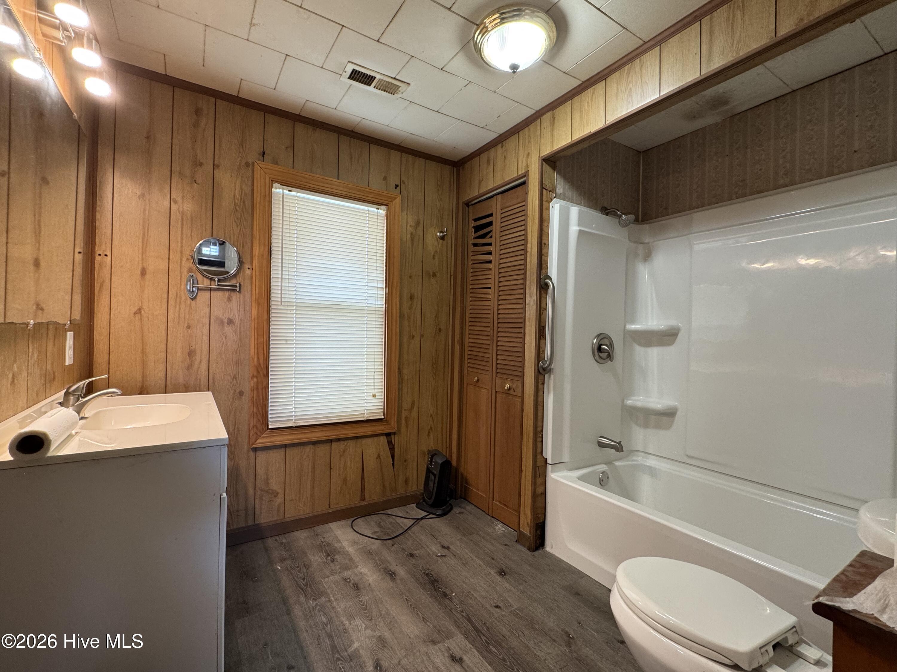 6952 Old Stake Road Clarendon, NC 28432 - Photo 12 of 14 Bathroom