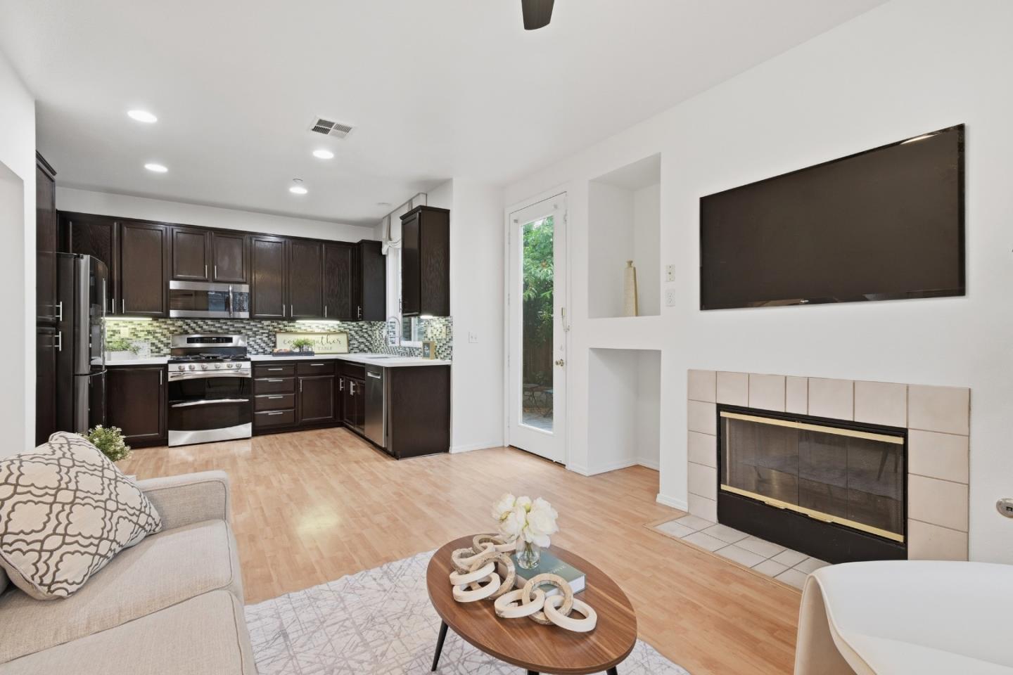 4040 Hemingway Common Fremont, CA 94536 - Photo 13 of 44