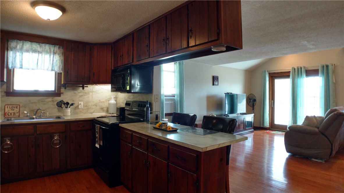 3 Virginia Street Warren, RI 02885 - Photo 18 of 28