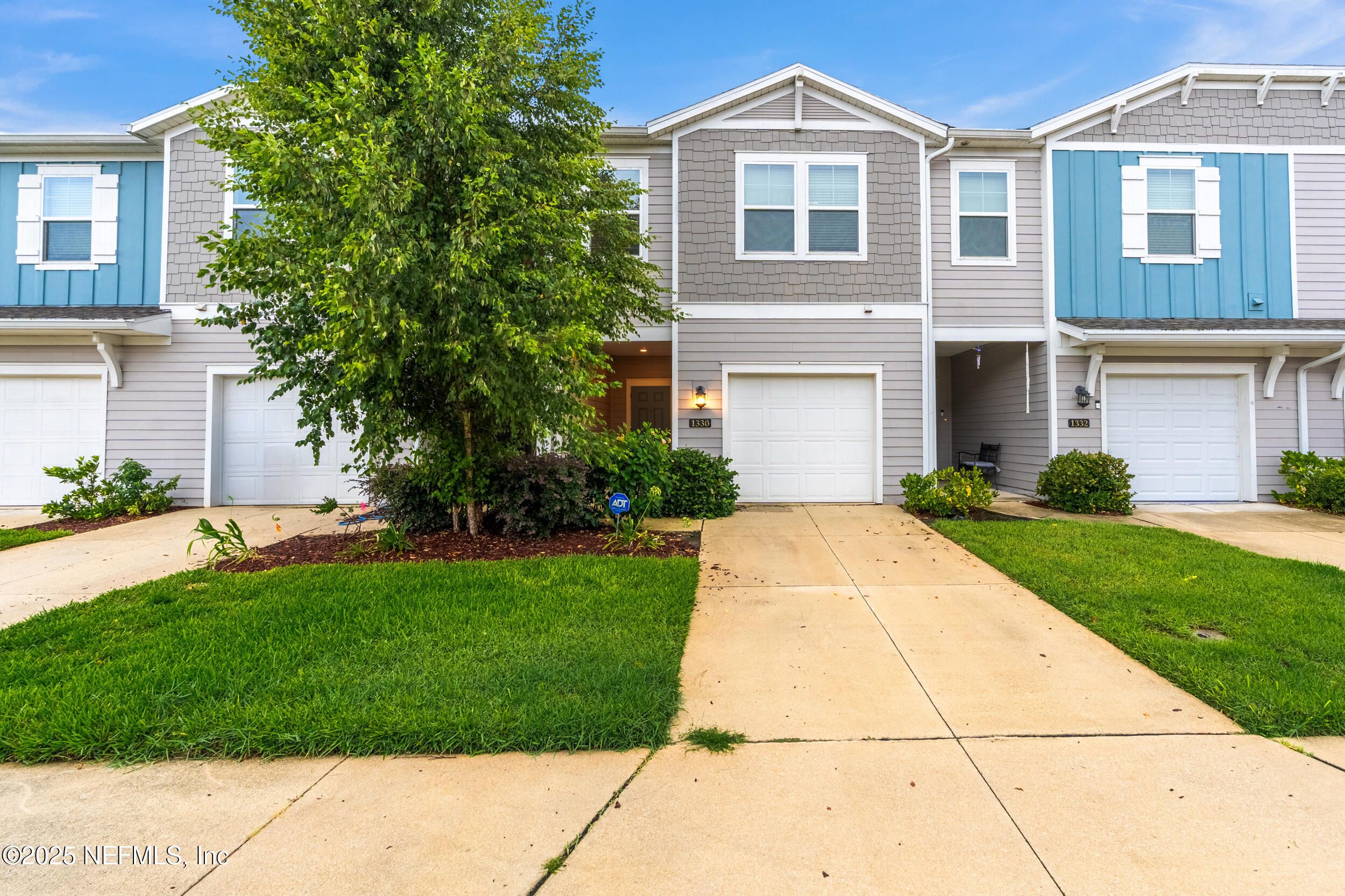 1330 Salt Ridge Avenue Jacksonville, FL 32218 - Photo 2 of 27 a front view of house with yard