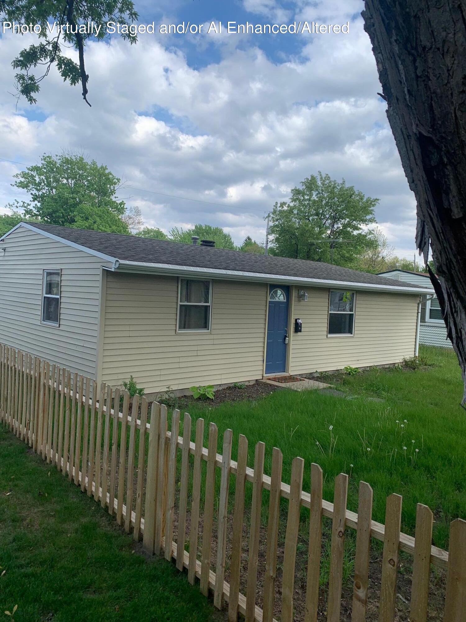 2414 Ohio Street Michigan City, IN 46360 - Photo 1 of 24 1500x2000
