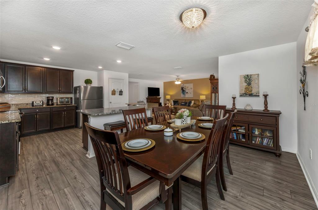 8635 Pinetop Ridge Lane Brooksville, FL 34613 - Photo 19 of 98