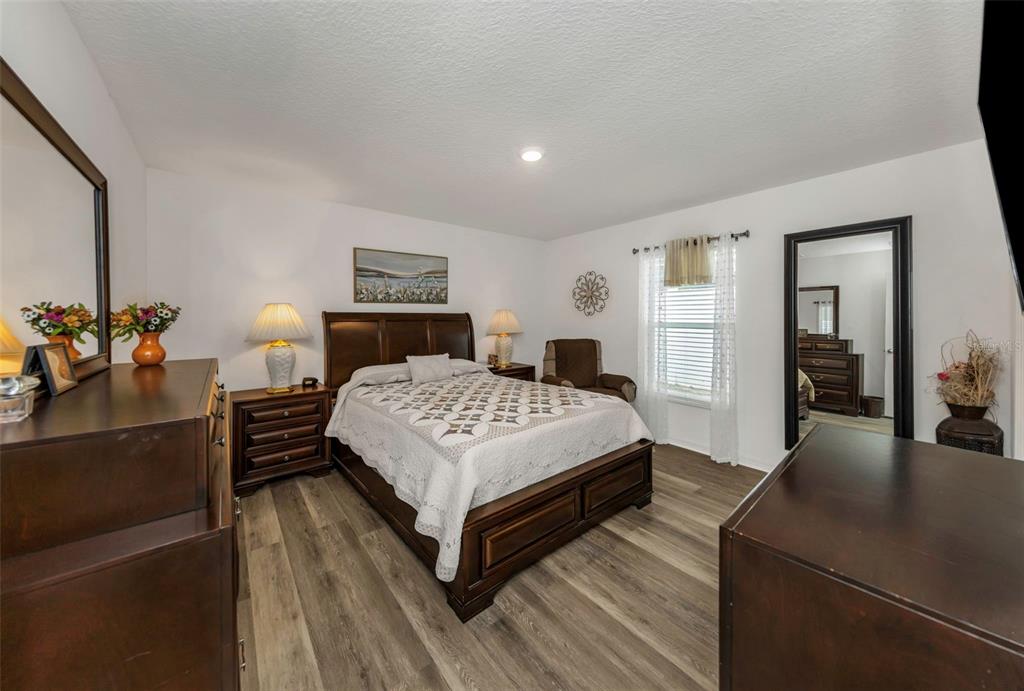 8635 Pinetop Ridge Lane Brooksville, FL 34613 - Photo 22 of 98