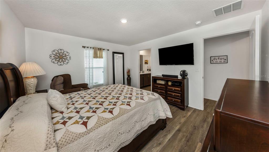 8635 Pinetop Ridge Lane Brooksville, FL 34613 - Photo 23 of 98