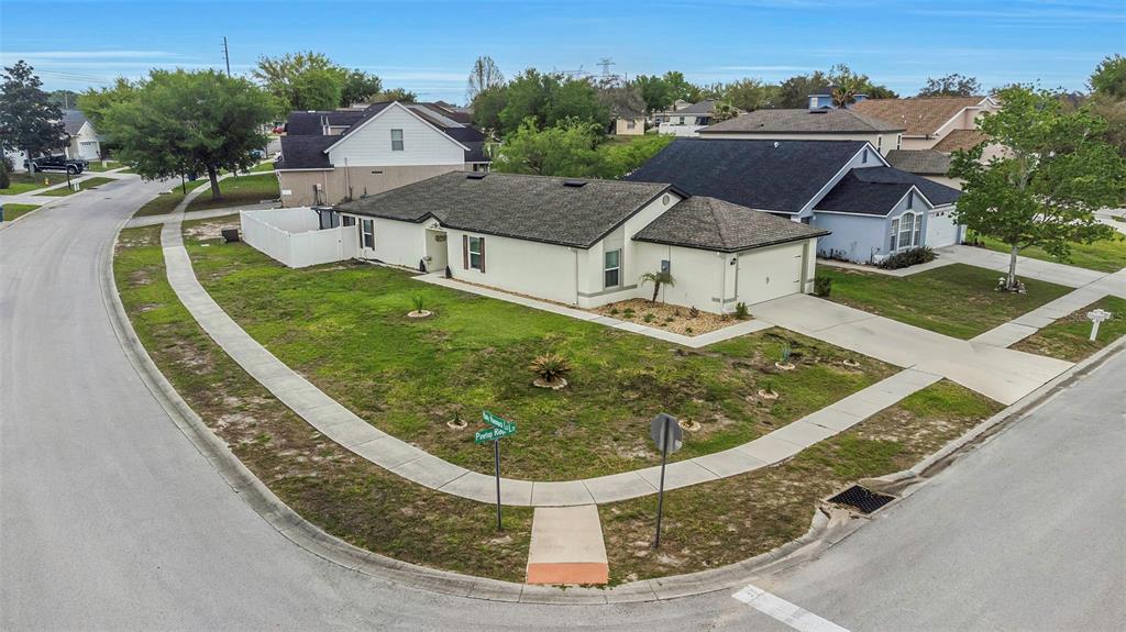 8635 Pinetop Ridge Lane Brooksville, FL 34613 - Photo 57 of 98