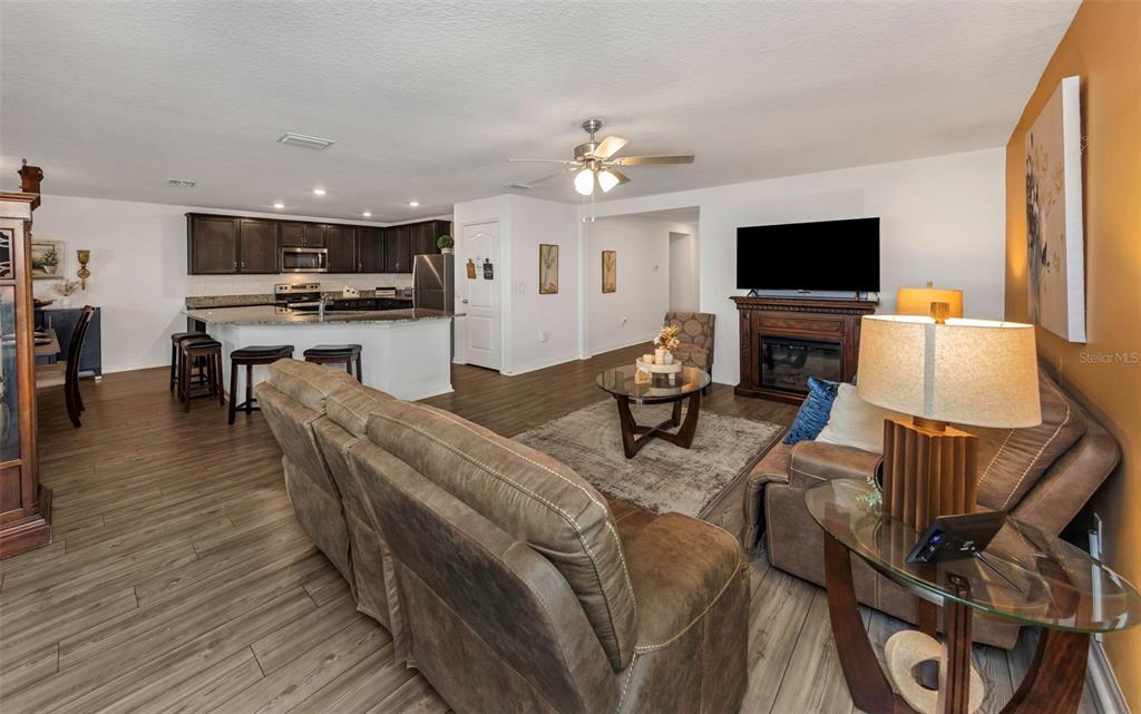 8635 Pinetop Ridge Lane Brooksville, FL 34613 - Photo 10 of 98