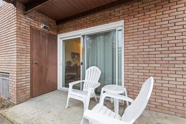 a view of a chair in the patio