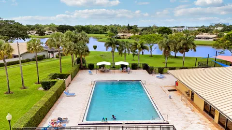 $404,000 | 5469 Eagle Lake Drive, Palm Beach Gardens, FL 33418