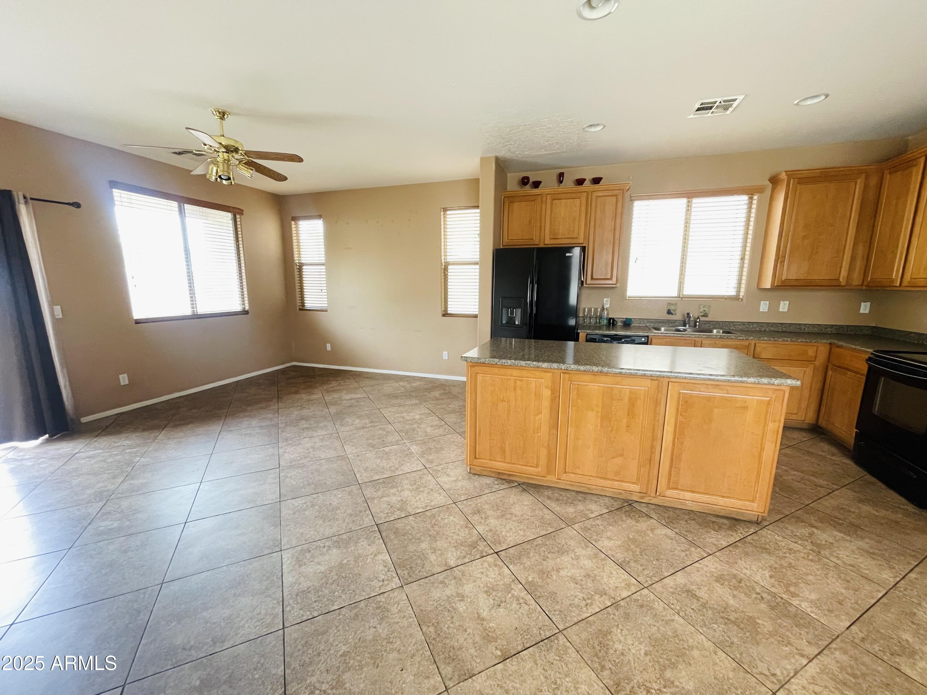 9408 West Payson Road Tolleson, AZ 85353 - Photo 2 of 19 A6D2962C-B41E-43EA-860F-CA6A7689B529