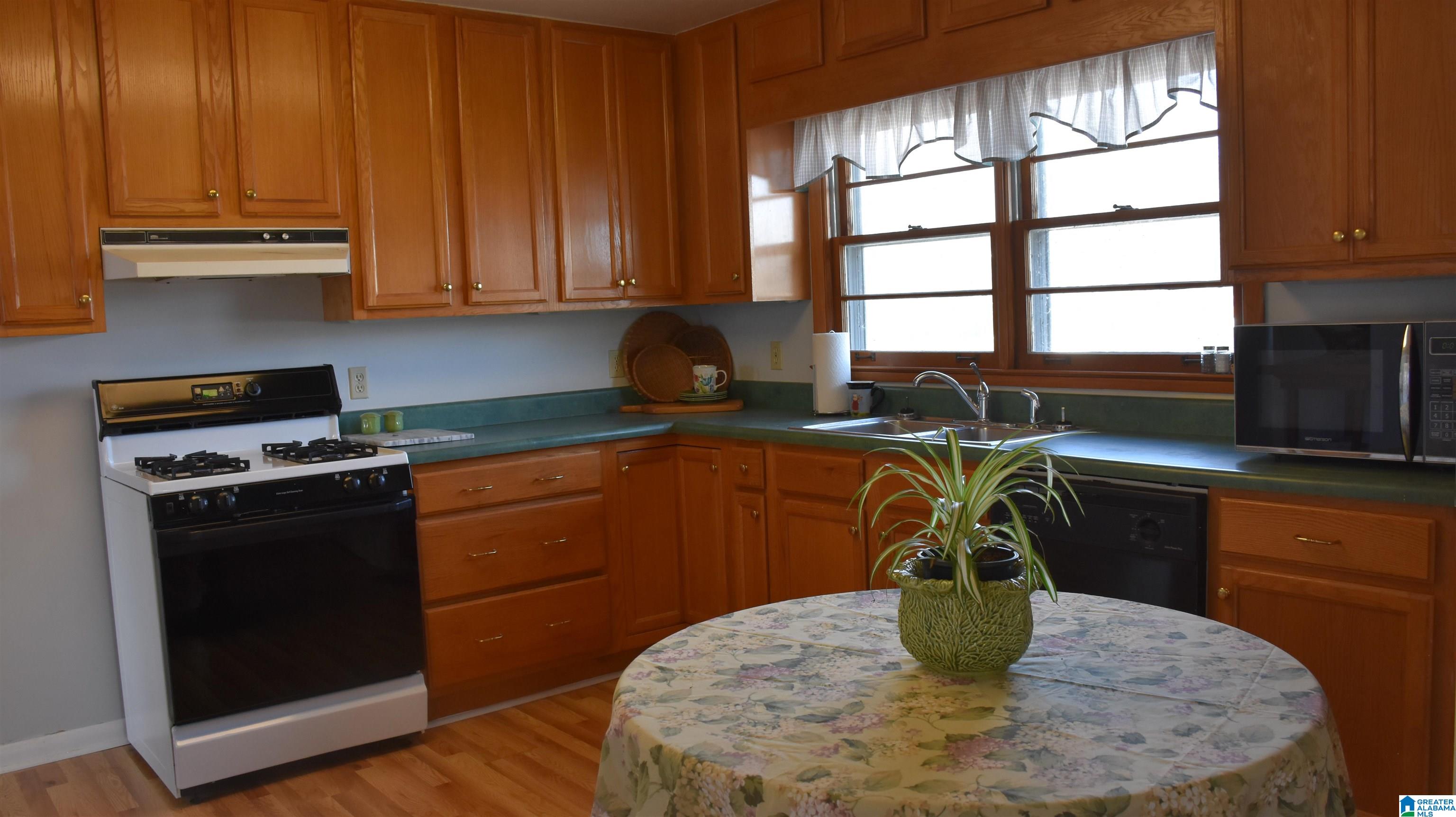 3866 Renfroe Road Talladega, AL 35160 - Photo 9 of 20