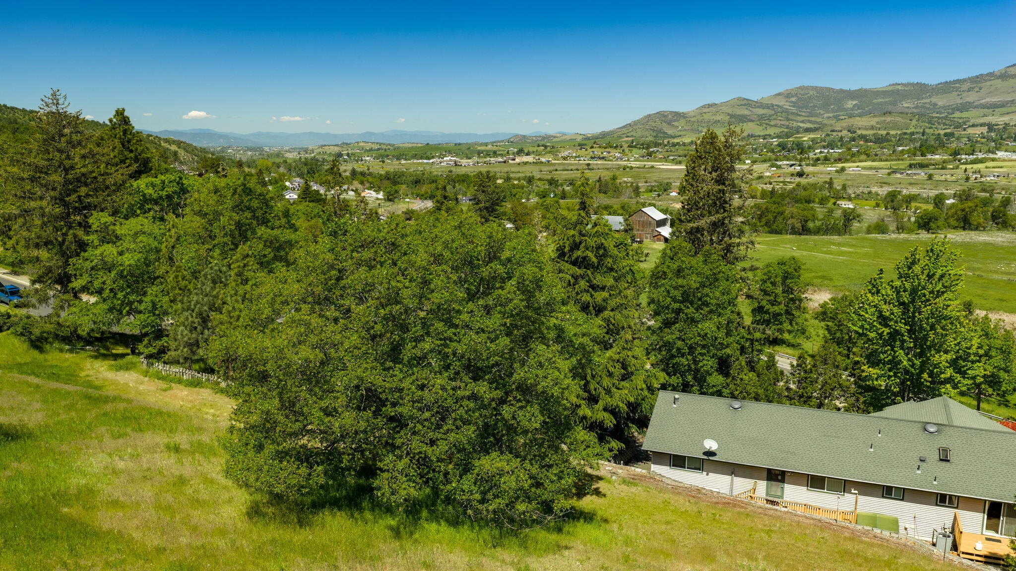 Schofield Street Ashland, OR 97520 - Photo 15 of 24 ApxSS00014