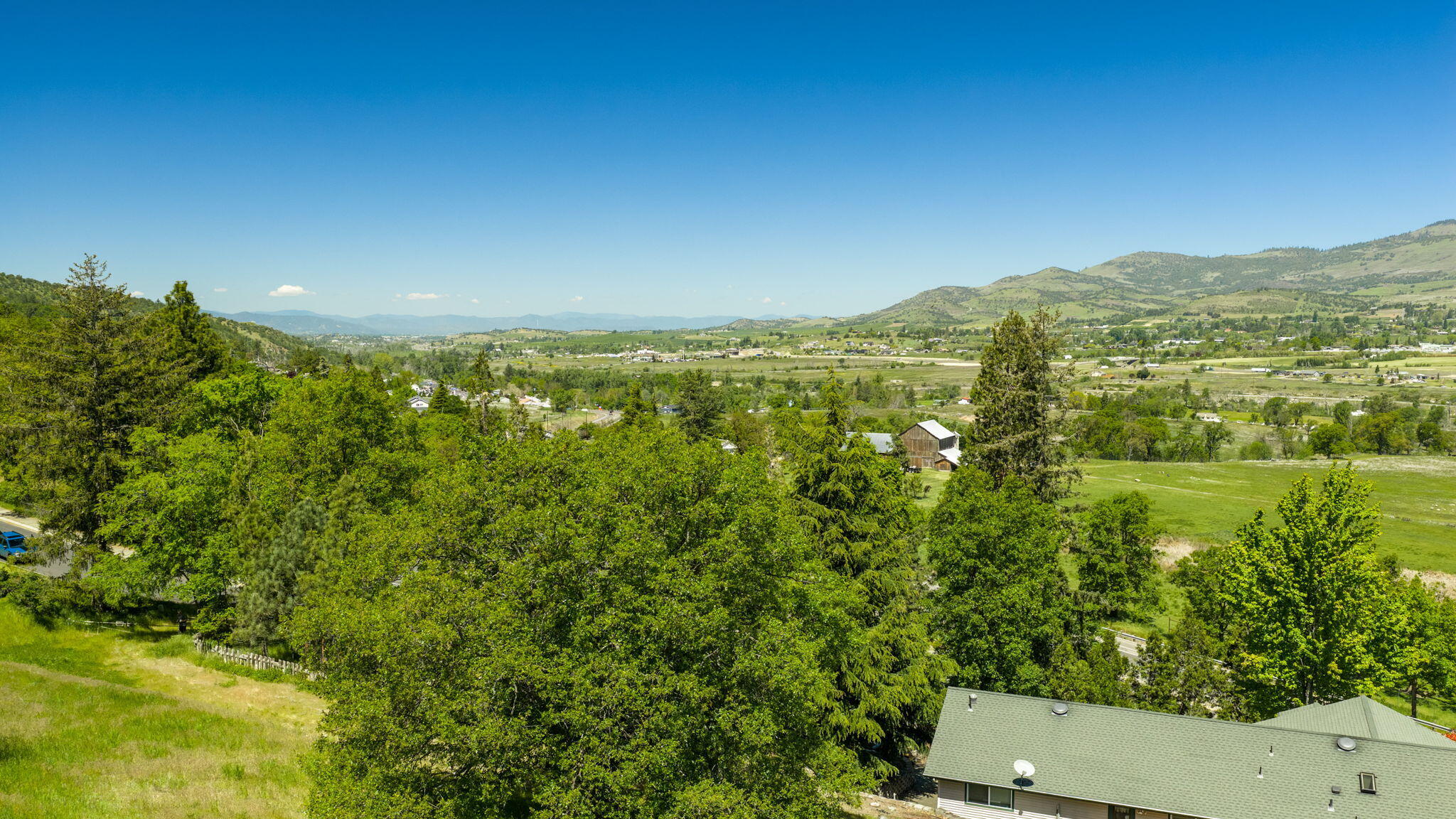 Schofield Street Ashland, OR 97520 - Photo 16 of 24 ApxSS00015