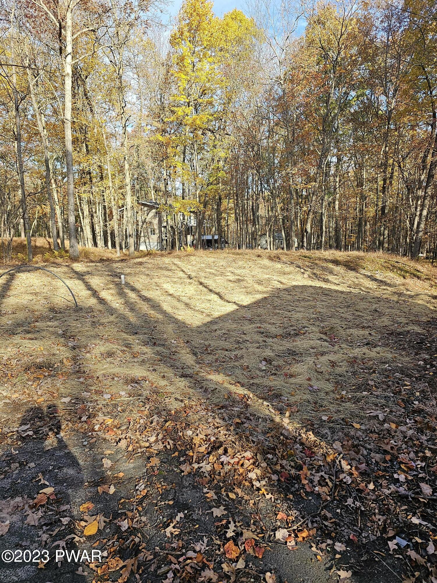 271 Oak Hill Road Hawley, PA 18428 - Photo 3 of 3